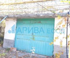 Вила с гараж и кладенец в кв. Изгрев на град Хасково
