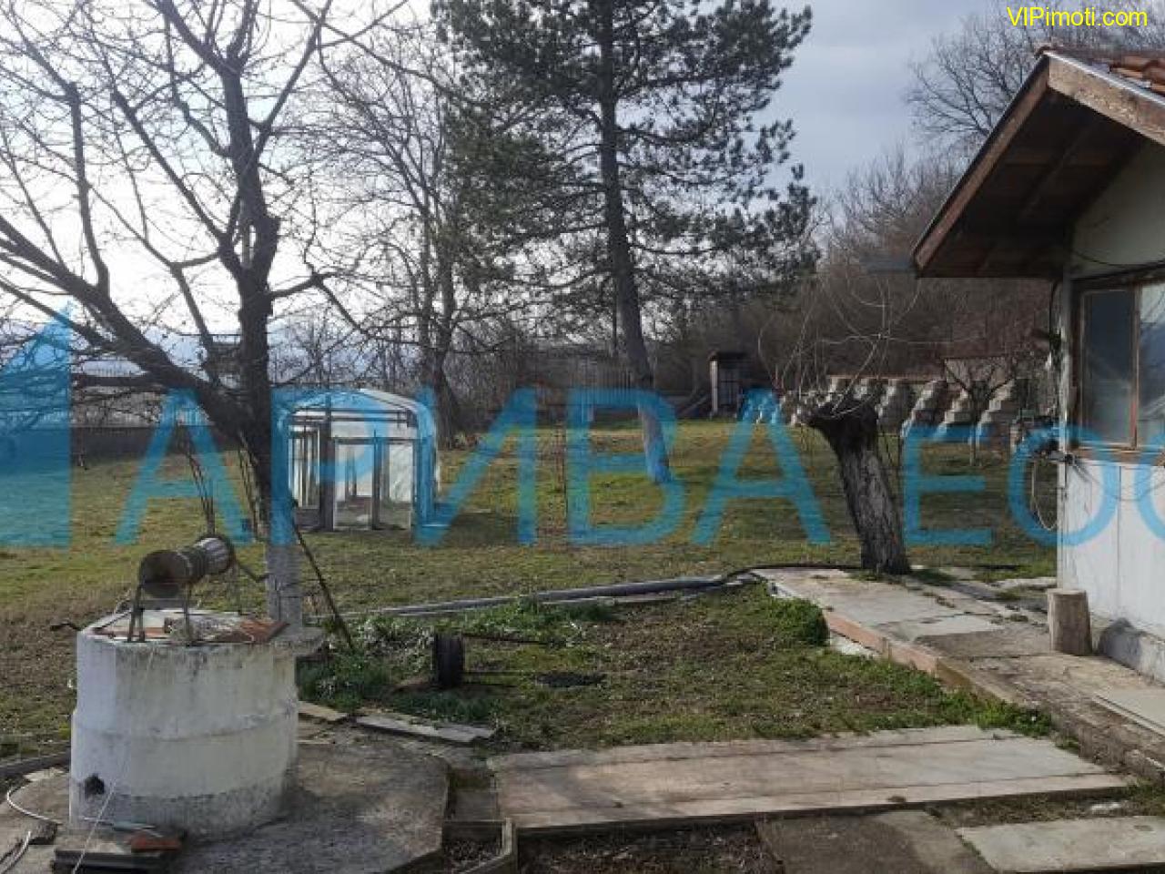 Къща до р. Арда в Долно Черковище, община Стамболово, област Хасково