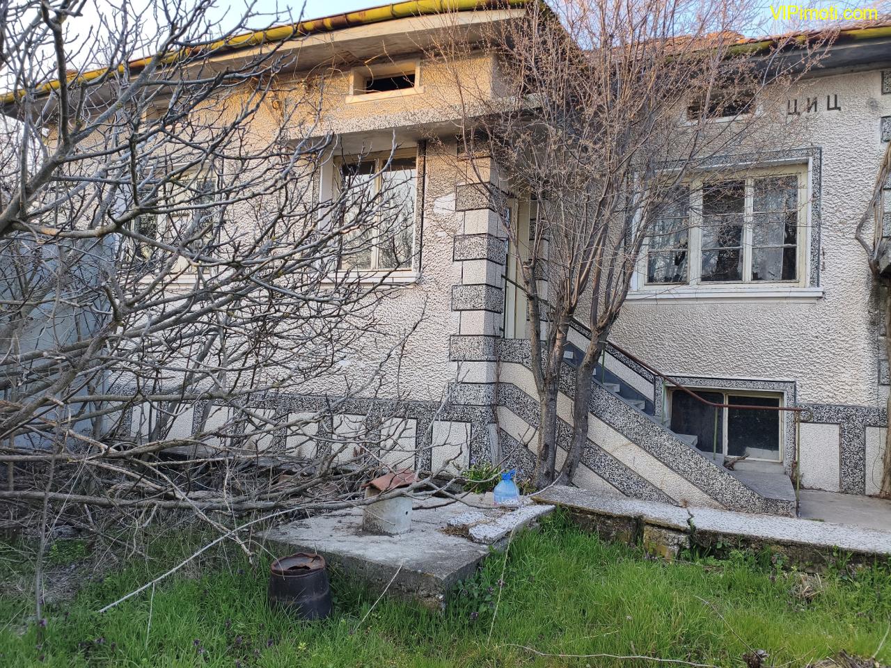 ДВЕ МАСИВНИ ТУХЛЕНИ КЪЩИ за продажба в село Яздач, на 20 км от гр. СТАРА ЗАГОРА - ИЗГОДНО ! ДВЕ МАСИВНИ ТУХЛЕНИ КЪЩИ за продажба в село Яздач, на 20 км от гр. СТАРА ЗАГОРА - ИЗГОДНО !