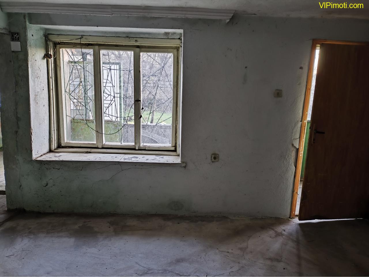 ДВЕ МАСИВНИ ТУХЛЕНИ КЪЩИ за продажба в село Яздач, на 20 км от гр. СТАРА ЗАГОРА - ИЗГОДНО ! ДВЕ МАСИВНИ ТУХЛЕНИ КЪЩИ за продажба в село Яздач, на 20 км от гр. СТАРА ЗАГОРА - ИЗГОДНО !